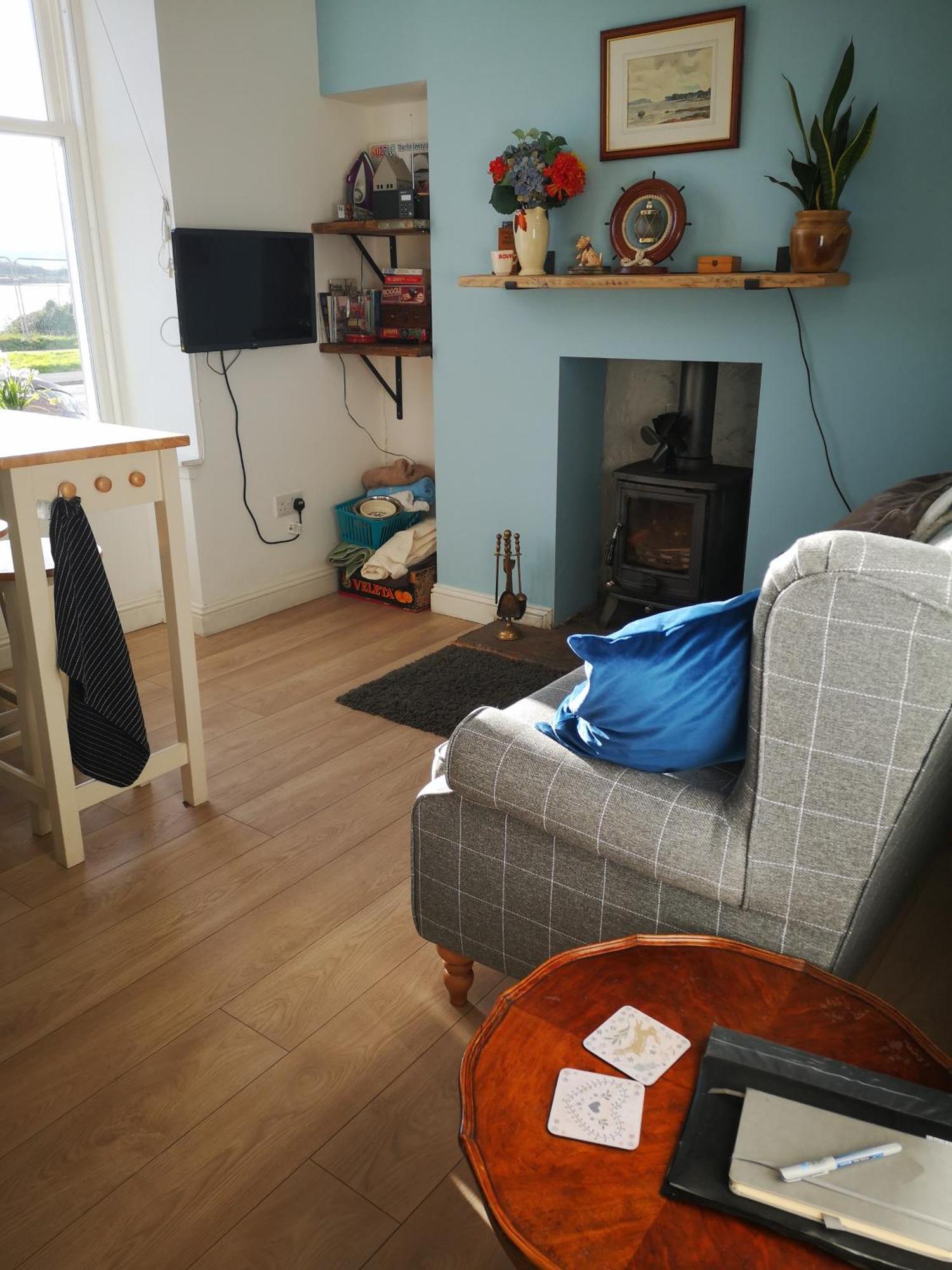 Beside The Bay Apartment Millport Room photo